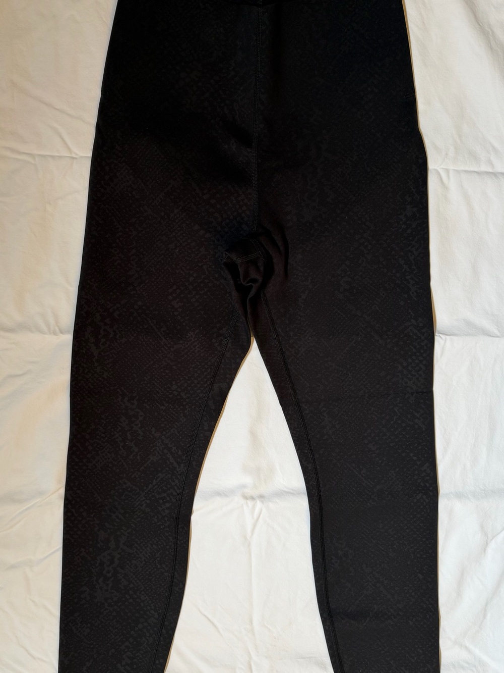 Lululemon Black Glow Up Snake Print Leggings - Unbranded
